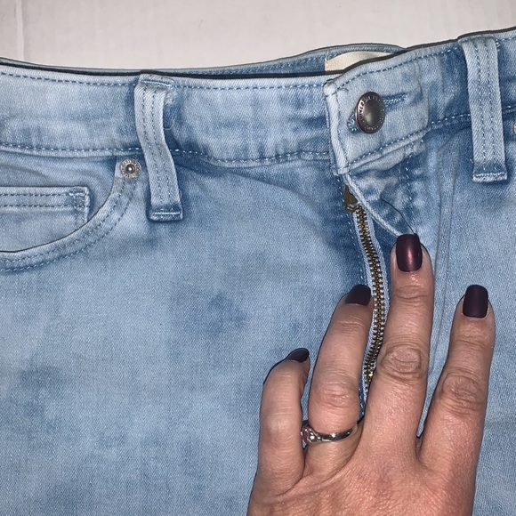 Universal Thread High Rise Midi Denim Shorts Size 12 - Picture 5 of 6